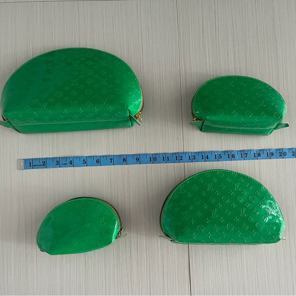 Green Semi-Circle Pouch Set - Picture 2 of 15